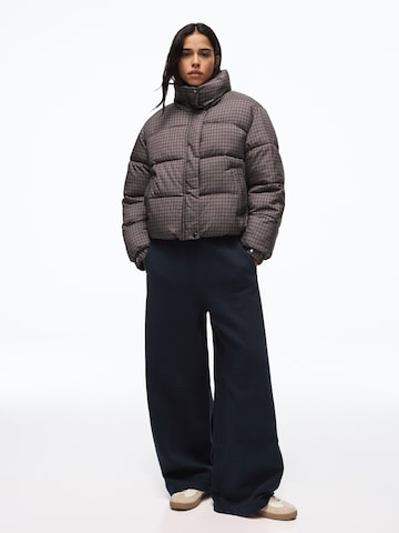 Bershka Winter jacket in Brown: front