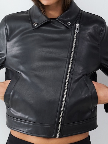 BALMOHK Välikausitakki värissä musta