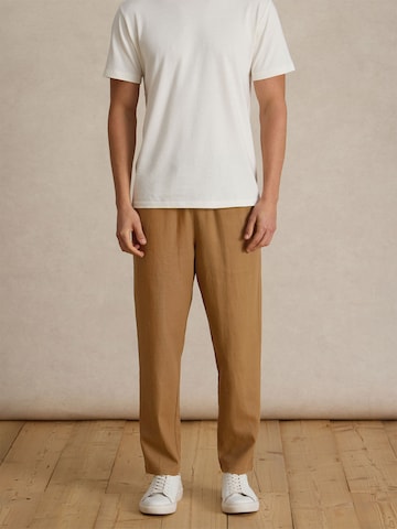 Regular Pantalon 'Keno' DAN FOX APPAREL en marron : devant