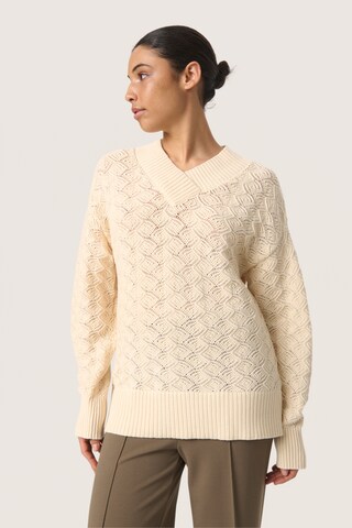 SOAKED IN LUXURY Pullover in Beige: Vorderseite