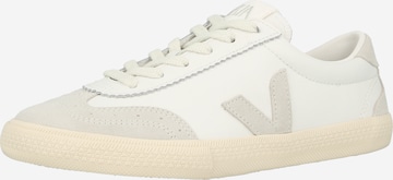 VejaNiske tenisice 'Volley' - bijela boja: prednji dio