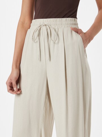 VERO MODA Loose fit Pleat-Front Pants 'JESMILO' in Beige