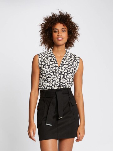 Morgan Blouse in Black: front