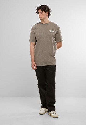 Tricou 'Malibu Dreamers' de la MJ Gonzales pe gri