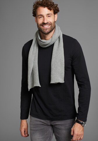 Man's World Scarf in Grey