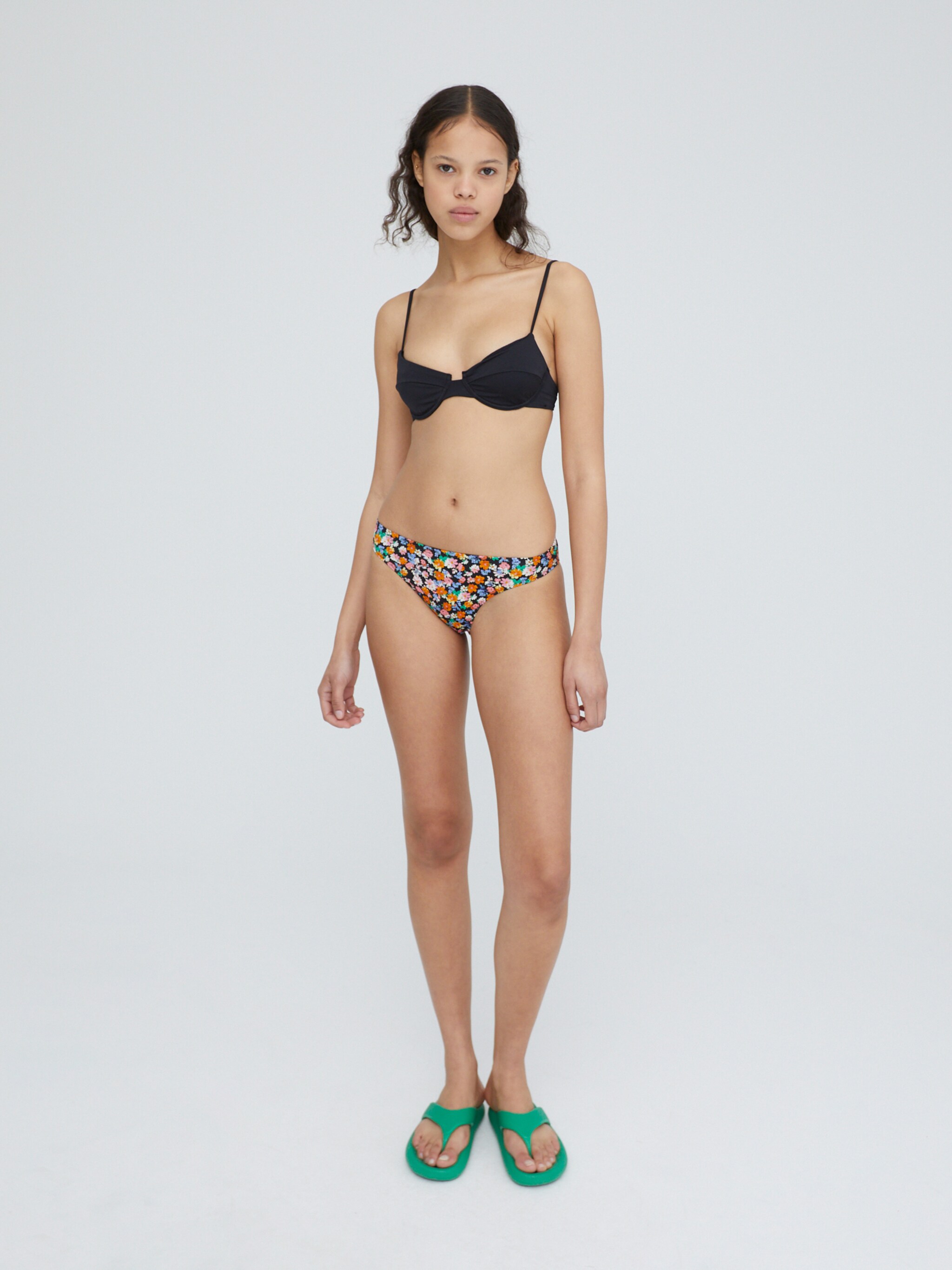 EDITED Produits Bas de bikini 'Ike' bleu clair