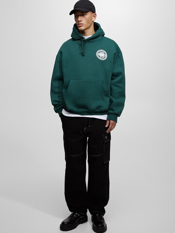 Pull&Bear Sweatshirt in Grün