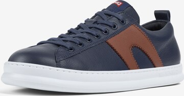 Baskets basses ' Runner Four ' CAMPER en bleu : devant