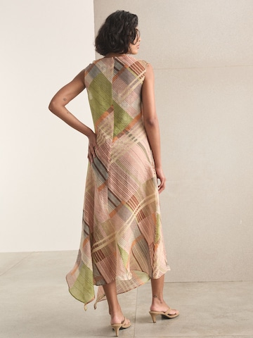 Robe Next en mélange de couleurs