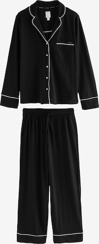 Pijama de la Next pe negru: față