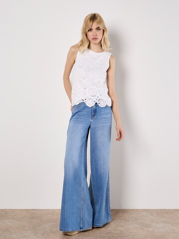 Chemisier ' ' Apricot en blanc