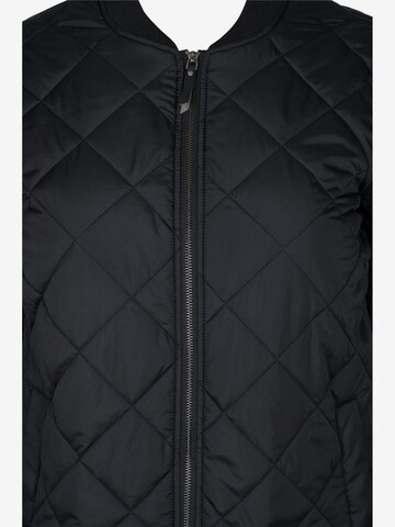 Zizzi Jacke 'Celina' in Schwarz