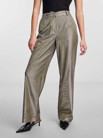 Y.A.S Wide leg Pantalon 'STYLES' in Goud: voorkant