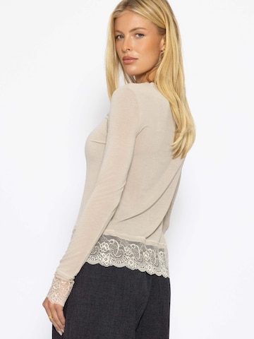 SASSYCLASSY Shirt in Beige