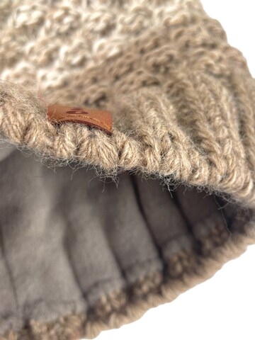 Kumixi Beanie 'Set: Mütze & Loop Schal' in Beige