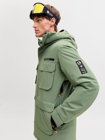 JACK & JONES - Chaqueta de montaña 'JJSKI AW25' en verde