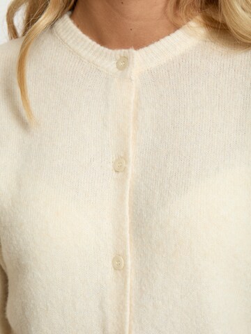 Cardigan 'Katja' DESIRES en blanc