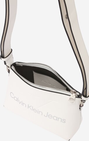 Sac à bandoulière Calvin Klein Jeans en blanc