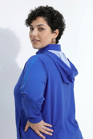 Ulla Popken Funktionsjacke in Blau