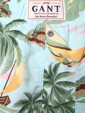 GANT Badeshorts in Grün