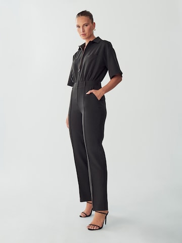 Tuta jumpsuit 'Rosa' di Willa in nero: frontale