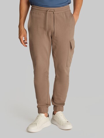 Calvin Klein Jeans Tapered Nadrág - szürke: elől