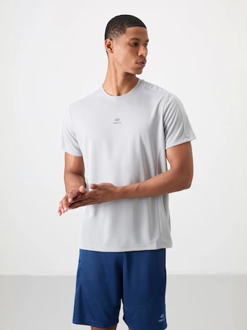 T-Shirt fonctionnel Tommy Life en gris