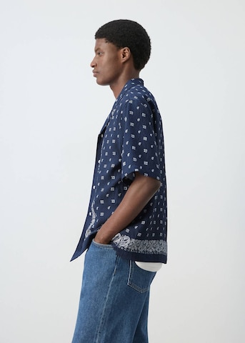 MANGO MAN Comfort fit Srajca 'Bandana' | modra barva