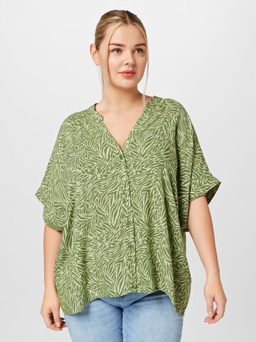 Vero Moda Curve Bluse 'SARA' i grøn: forside
