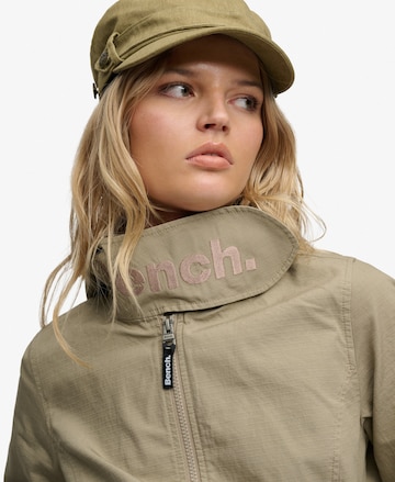 Veste mi-saison 'Bench x Superdry & Co' BENCH en vert