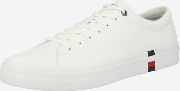 Baskets basses TOMMY HILFIGER en blanc : devant