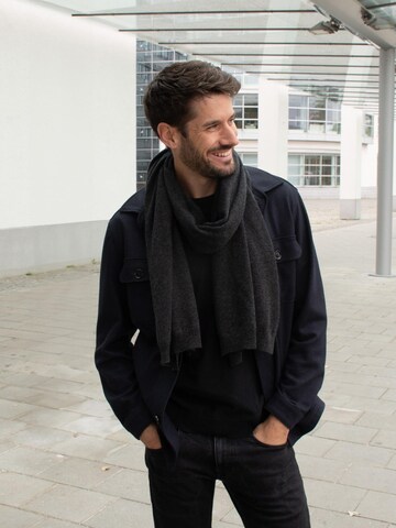 MayTree Scarf in Grey