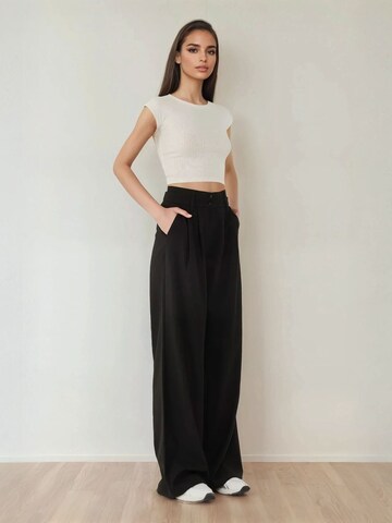 Wide Leg Pantalon à pince Hiccup en noir