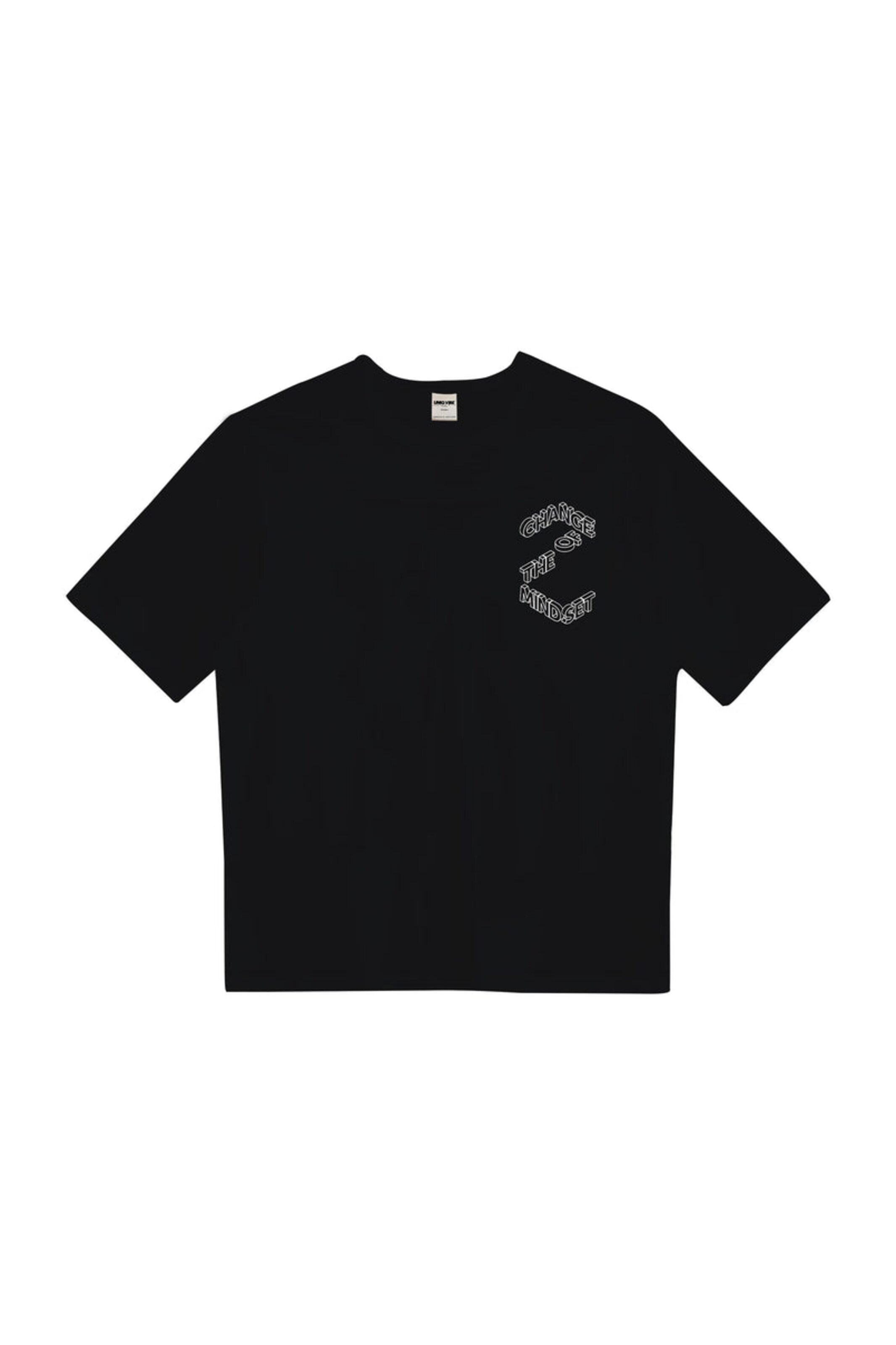 UNIQVIBE Shirt in Zwart: voorkant