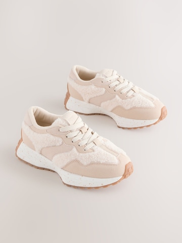 Sneaker di Next in beige