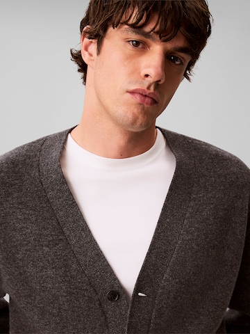 Calvin Klein Strickjacke in Grau