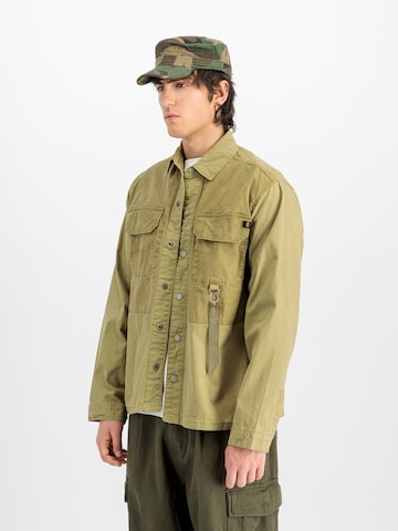 ALPHA INDUSTRIES Between-Season Jacket in Green: side