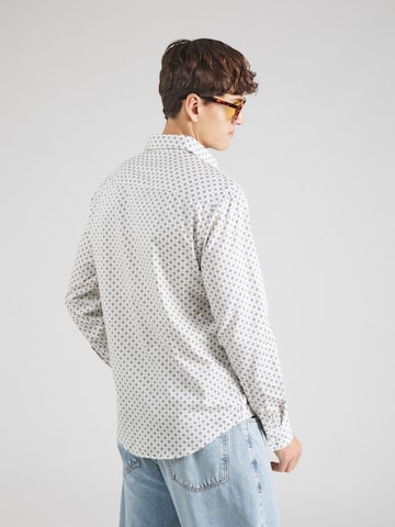 Casual Friday - Ajuste estrecho Camisa 'CF ANTON' en blanco