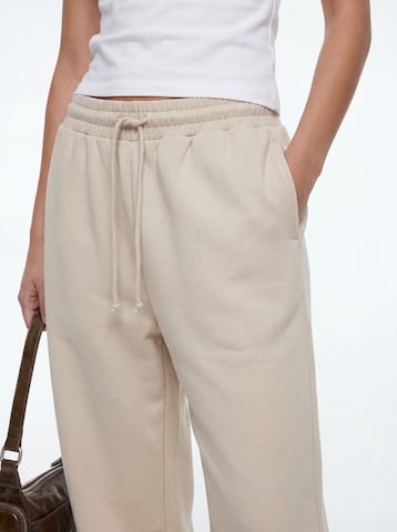 Regular Pantalon 'Charis' studioselect en beige