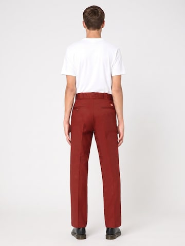 Baggy Pantaloni '874 Work Pant Rec Fired Brick' di DICKIES in rosso