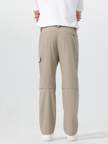 YOUTHUP Regular Cargo Pants in Beige
