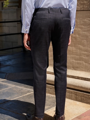 regular Pantaloni con piega frontale di Next in blu