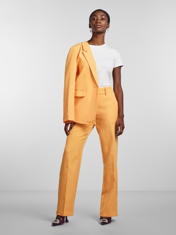 Y.A.S Flared Pleated Pants 'BLURIS' in Orange