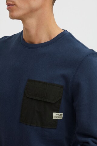 Pull-over 'Pelle' 11 Project en bleu