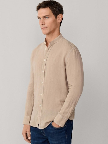 Coupe regular Chemise Hackett London en beige