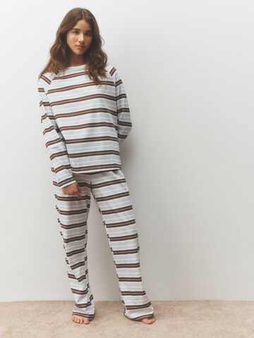 Next - Pijama en marrón: frente