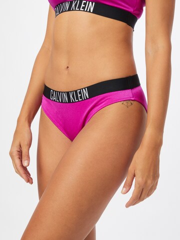 Calvin Klein Swimwear سروال بيكيني 'Intense Power' بلون زهري: الأمام