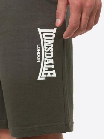 Regular Pantalon de sport 'FRINGFORD' LONSDALE en vert