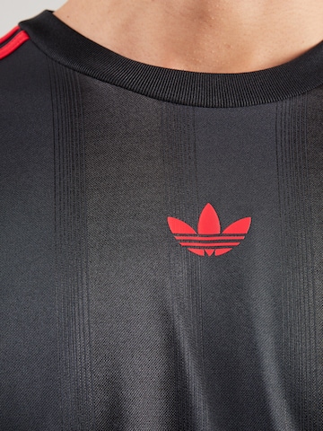 ADIDAS ORIGINALS T-shirt 'Adicolor' i svart