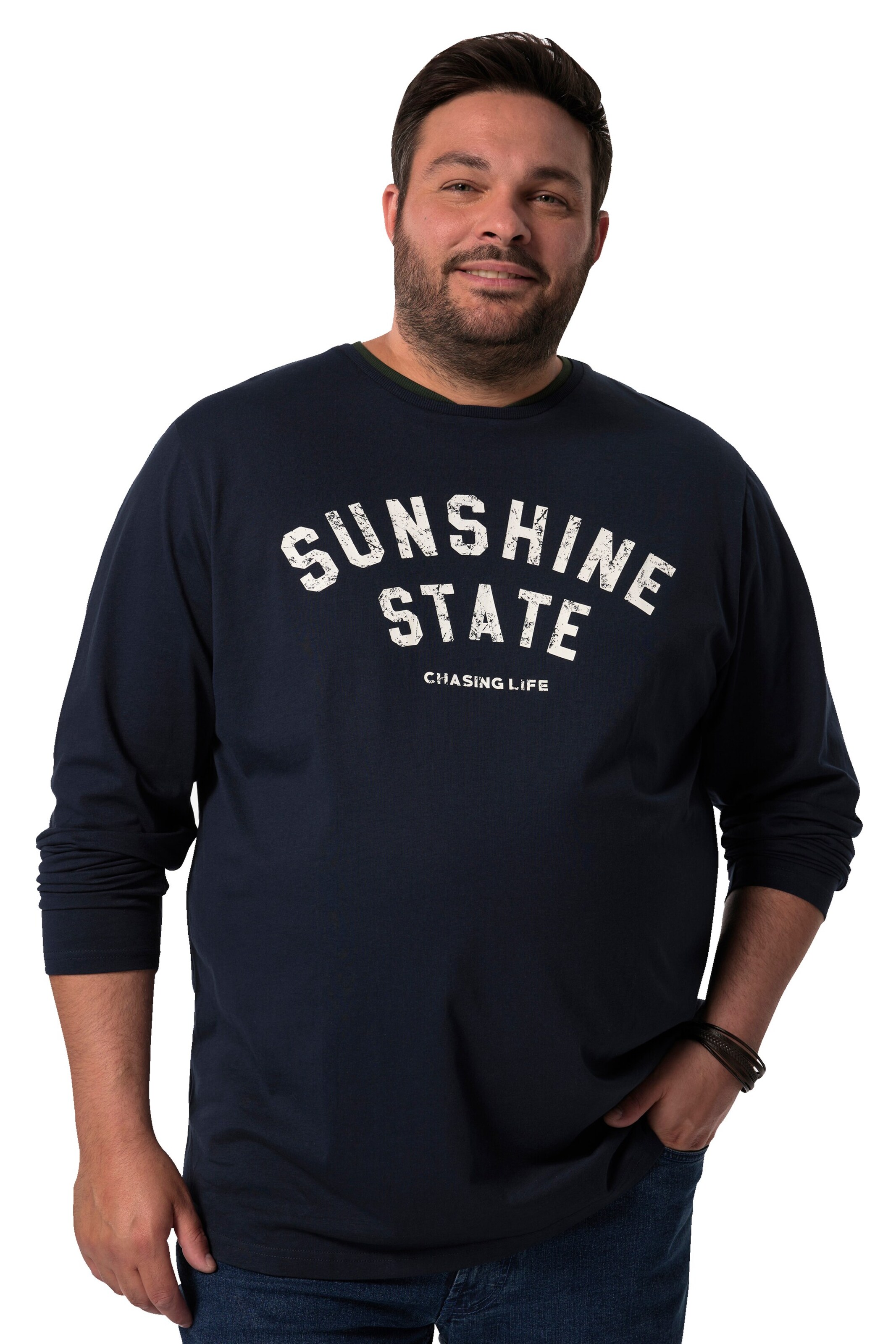 Men Plus Shirt in Black: front